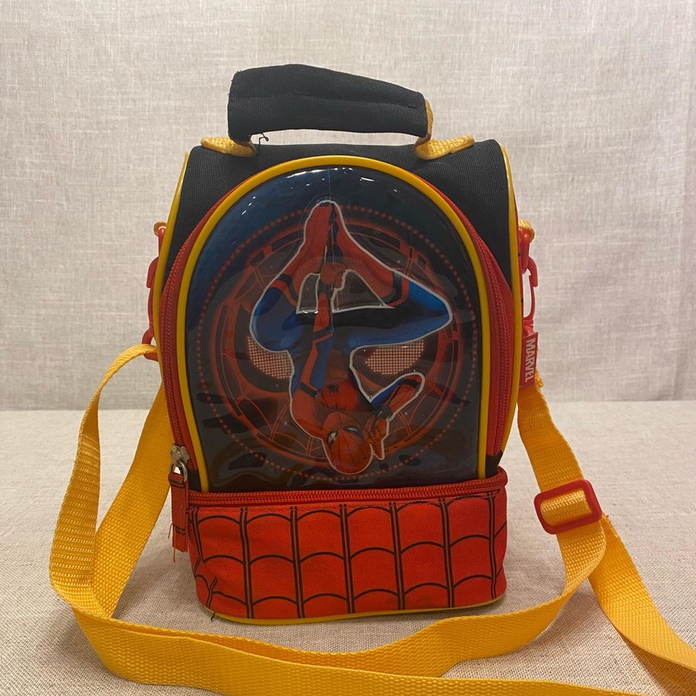 Disney Spider-Man lunch tote.
